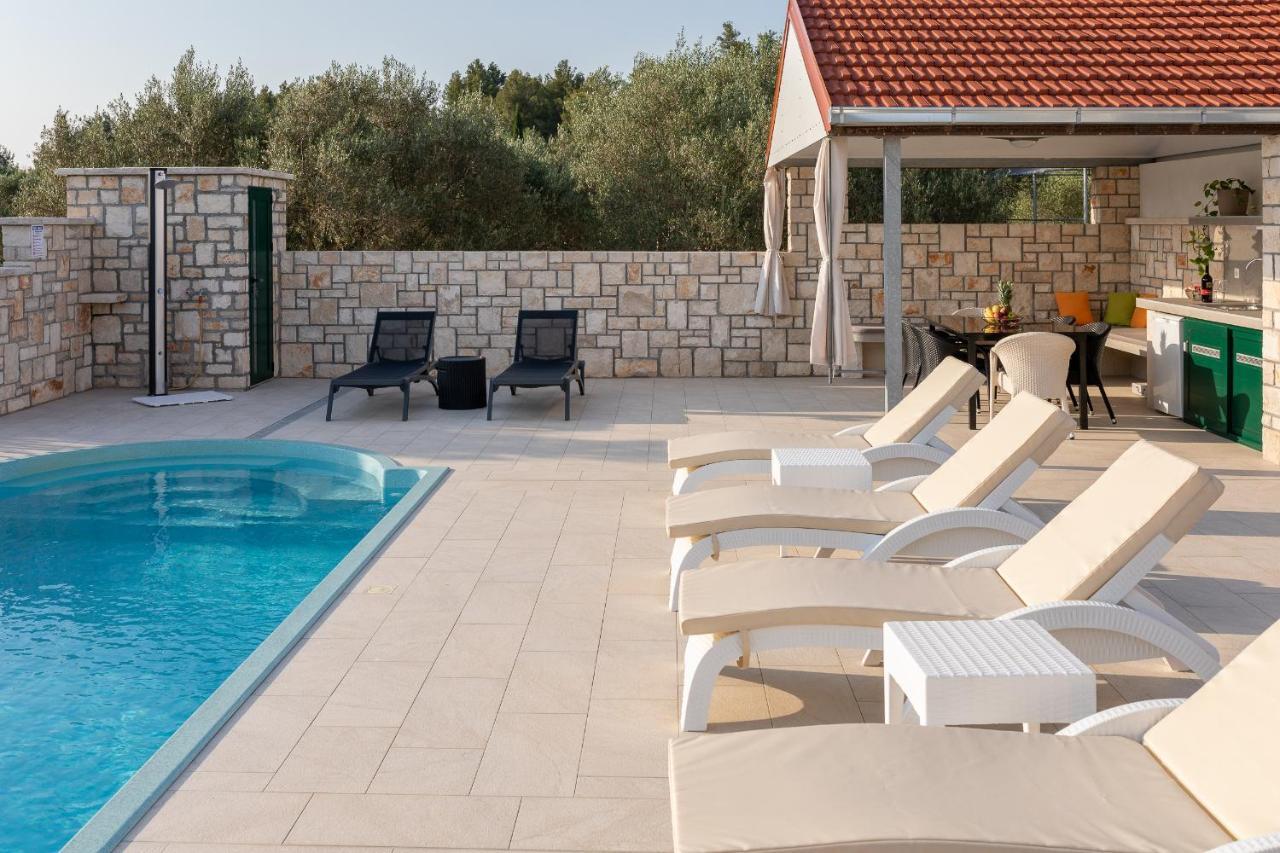 Villa Barbara - Olive Paradise, With Chlorine-Free Pool Vela Luka Exterior photo